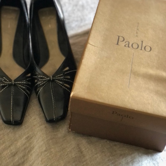 Vintage gorgeous Paolo Black Leather kitten heels 👠 - Picture 4 of 5